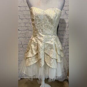 NWT Masquerade gold homecoming prom dress With Tulle Size 13/14